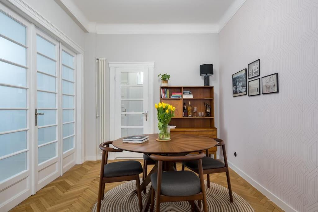 Exquisite Art Deco 2Br Apartment Prime Location Bucarest Esterno foto