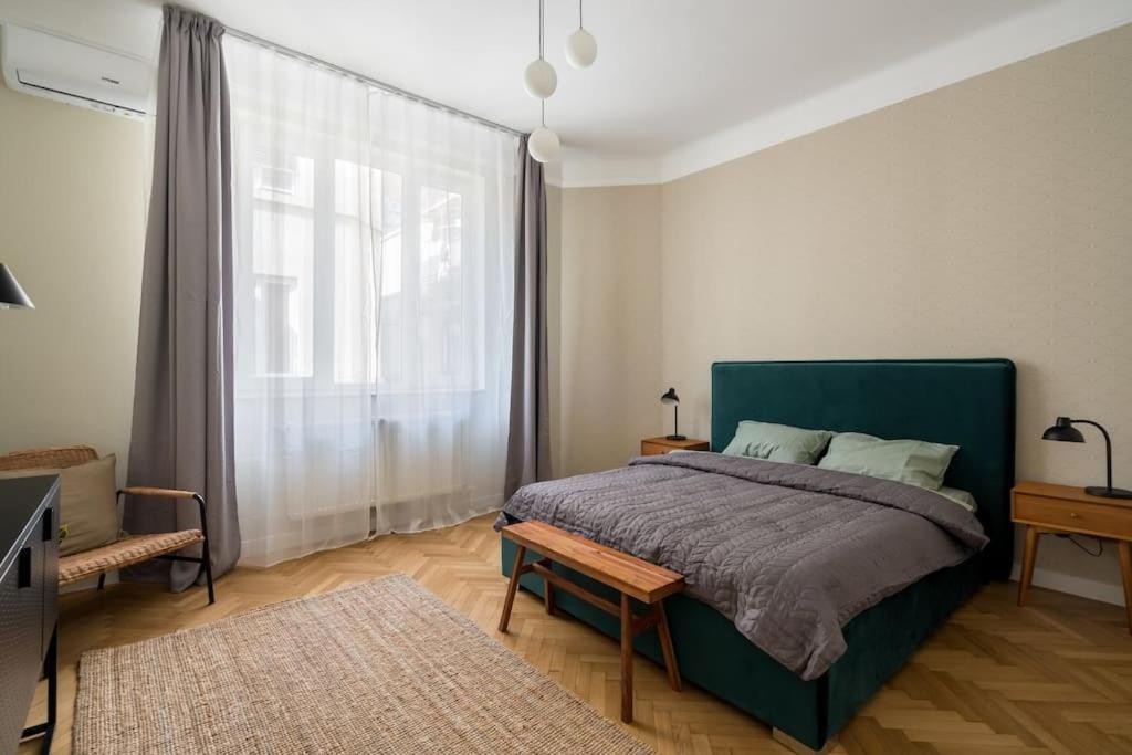 Exquisite Art Deco 2Br Apartment Prime Location Bucarest Esterno foto