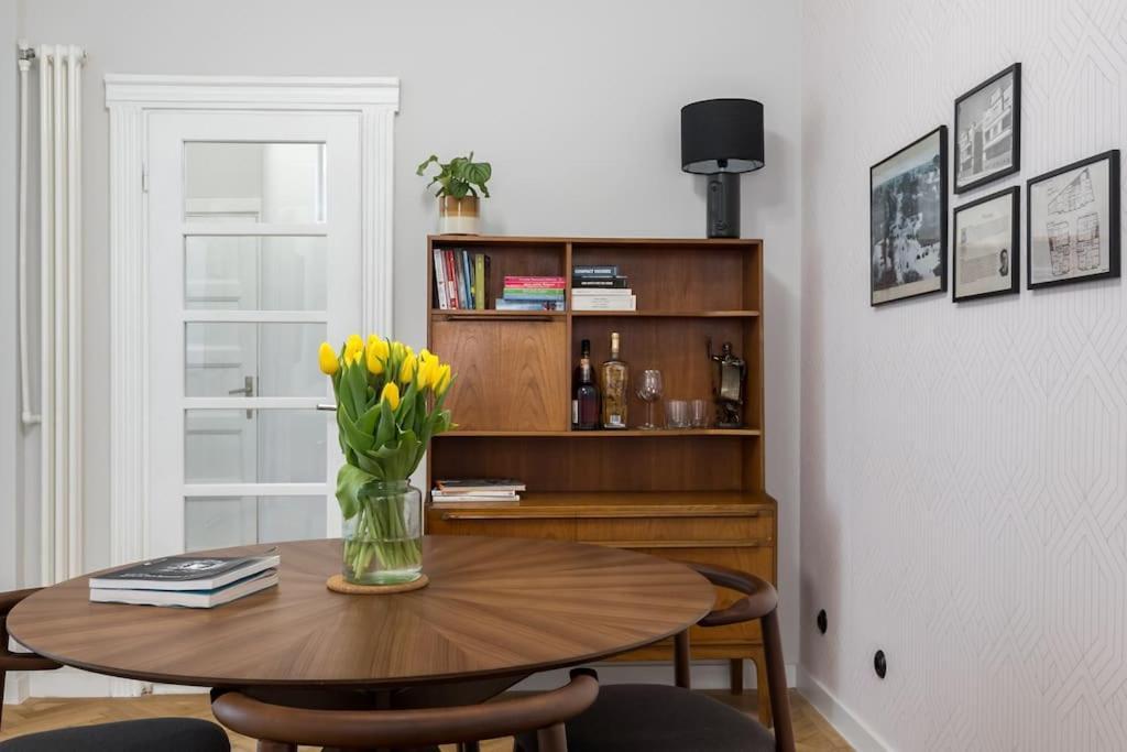 Exquisite Art Deco 2Br Apartment Prime Location Bucarest Esterno foto