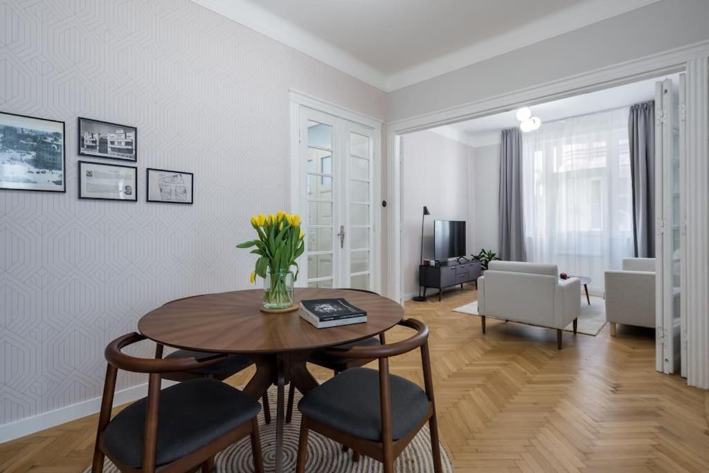 Exquisite Art Deco 2Br Apartment Prime Location Bucarest Esterno foto